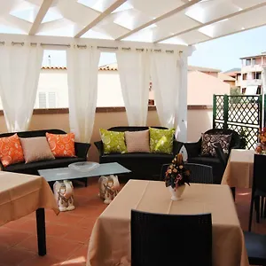 Bed & Breakfast Kenzia, Olbia